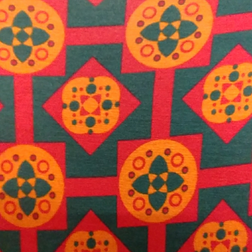 LulaRoe Printed Irma Tunic Top - Picture 6 of 8